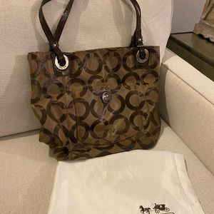 Coach handbag with dust bag